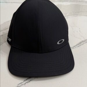 Oakley Hydrofuse Black Hat one size